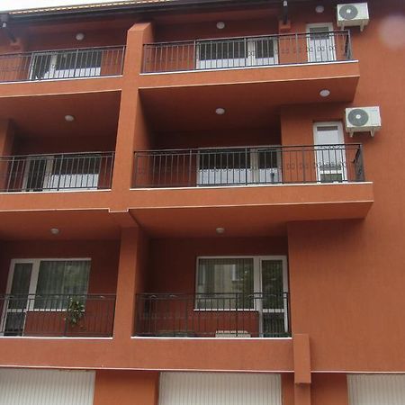 Apartment Flower Balçık Dış mekan fotoğraf