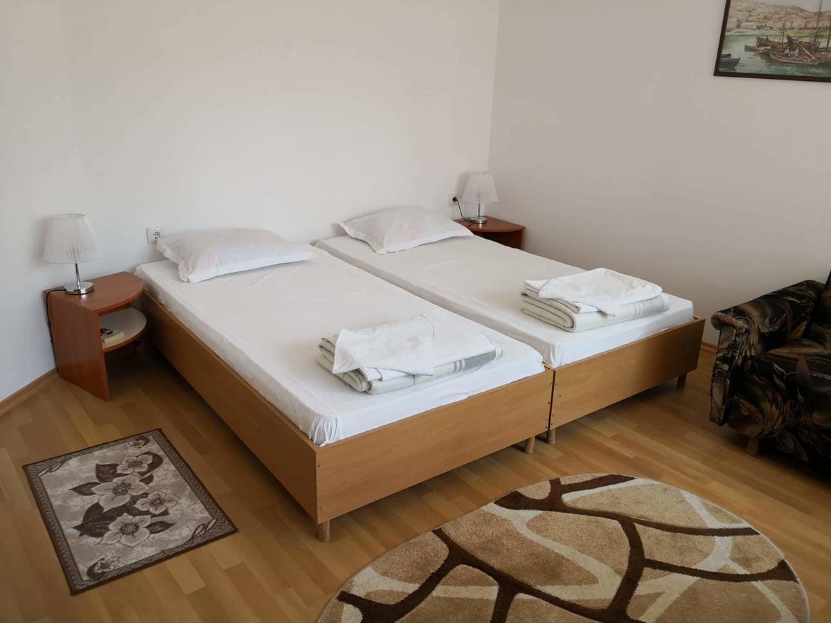 Apartment Flower Balçık Dış mekan fotoğraf
